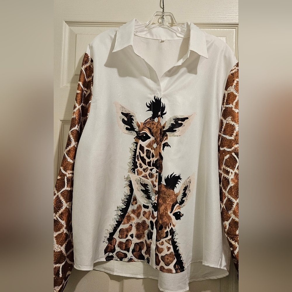 Women's Button Down Giraffe Print Long Sleeve Shirt 2XL